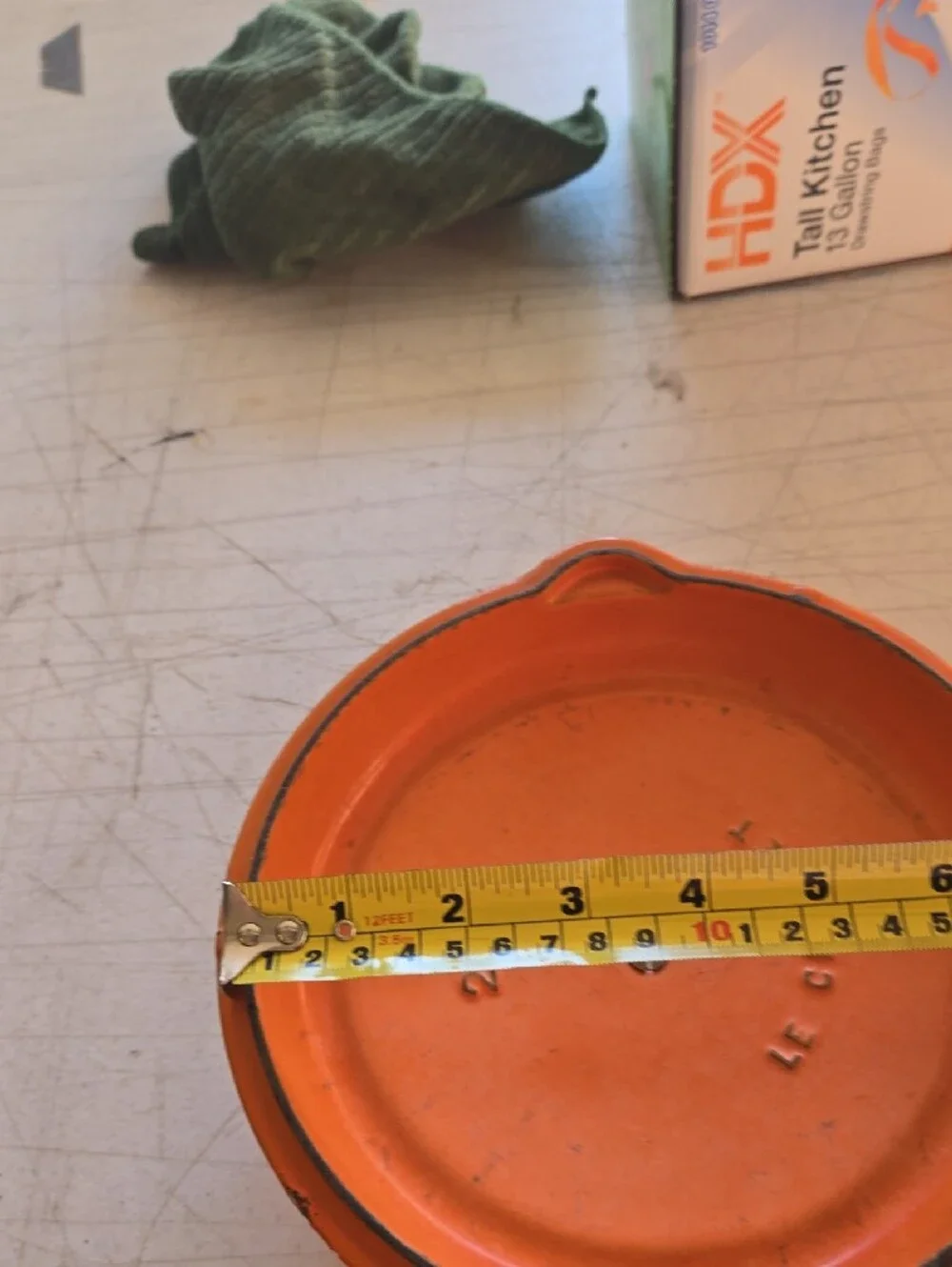 Le Creuset heavy duty